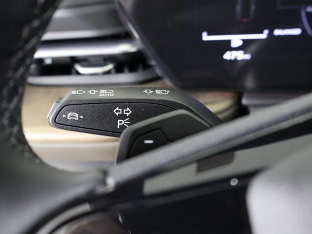 Photo of 2025 Glacier White Audi Q5