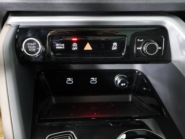 Photo of 2025 Glacier White Audi Q5
