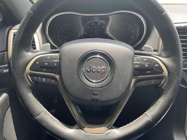 Photo of 2017 Black Jeep Grand Cherokee