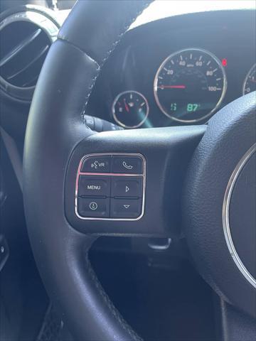Photo of 2016 White Jeep Wrangler Unlimited