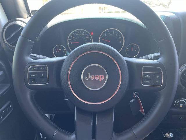 Photo of 2016 White Jeep Wrangler Unlimited