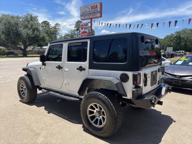 Photo of 2016 White Jeep Wrangler Unlimited