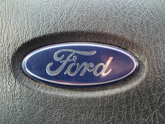 Photo of 2013 White Ford E250