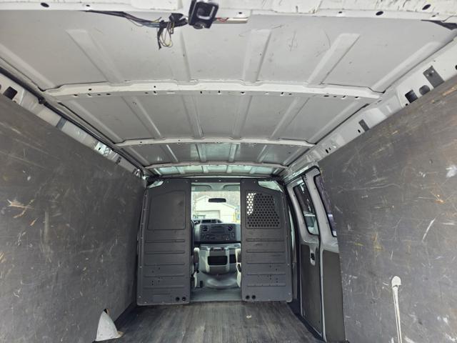 Photo of 2013 White Ford E250