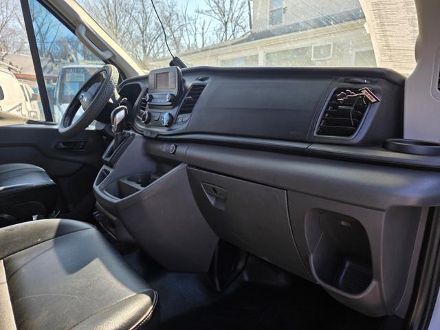 Photo of 2021 White Ford Transit-350