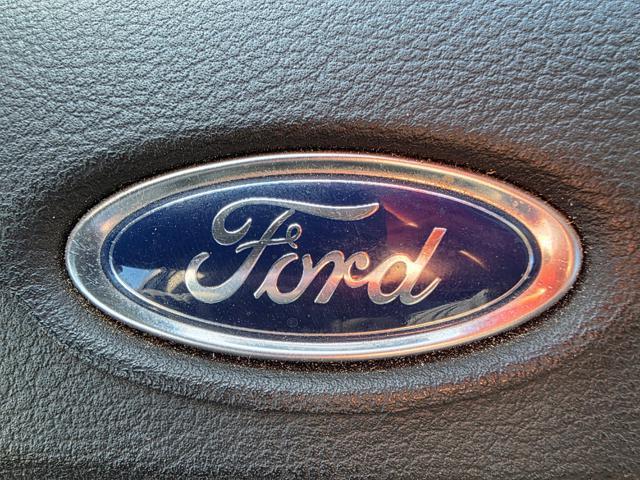 Photo of 2021 White Ford Transit-350