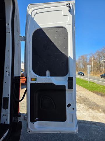 Photo of 2021 White Ford Transit-350