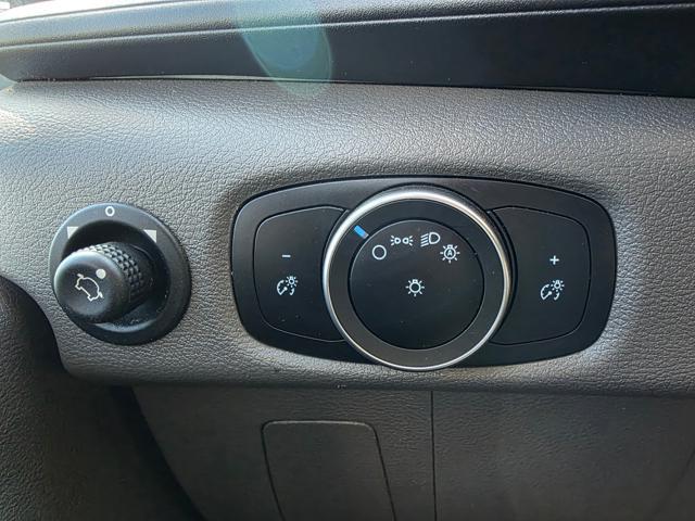 Photo of 2021 White Ford Transit-350