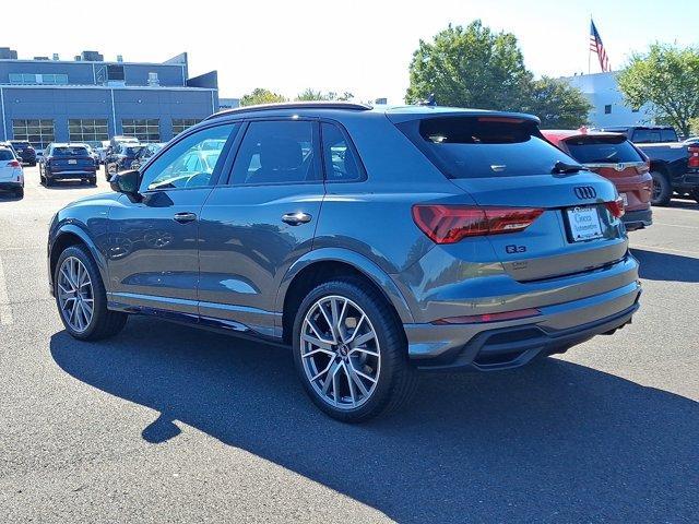 Photo of 2025 Daytona Gray Pearl Effect Audi Q3