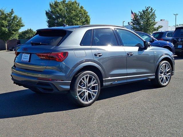 Photo of 2025 Daytona Gray Pearl Effect Audi Q3