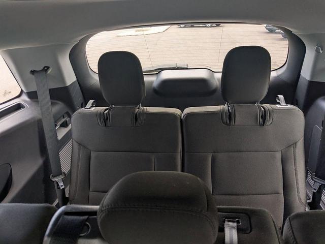 Photo of 2022 Iconic Silver Metallic Ford Explorer