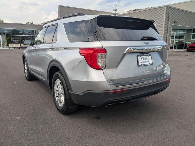Photo of 2022 Iconic Silver Metallic Ford Explorer
