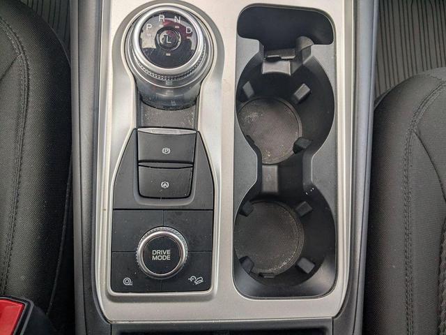 Photo of 2022 Iconic Silver Metallic Ford Explorer