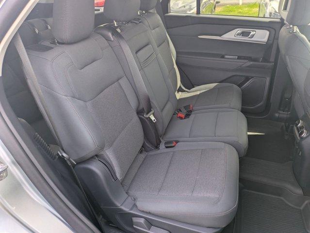 Photo of 2025 Iconic Silver Metallic Ford Explorer