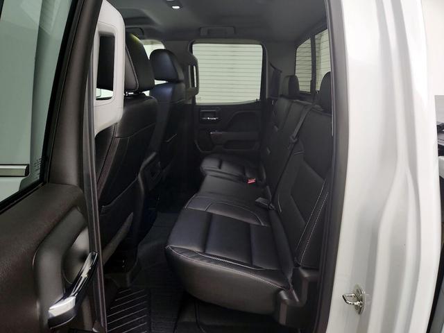 Photo of 2017 White GMC Sierra 1500