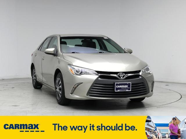Photo of 2015 Tan Toyota Camry