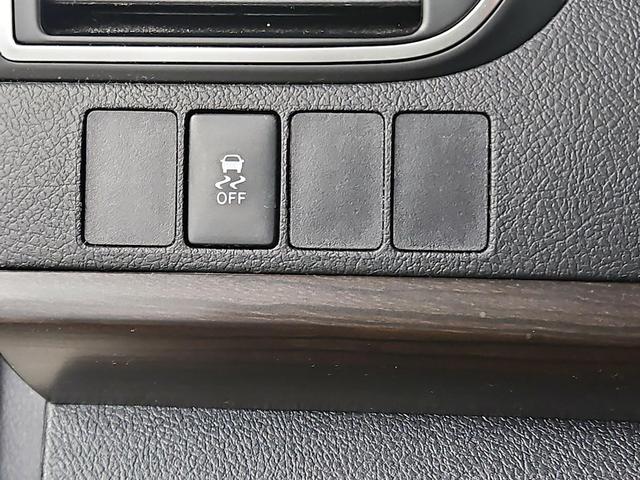 Photo of 2015 Tan Toyota Camry
