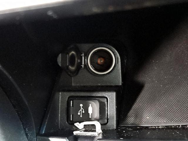 Photo of 2015 Tan Toyota Camry