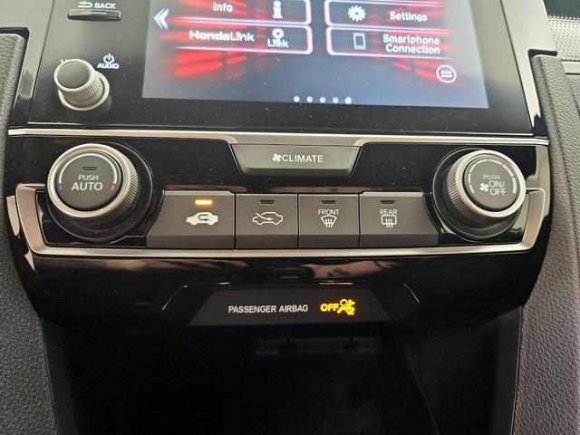 Photo of 2020 Silver Honda Civic