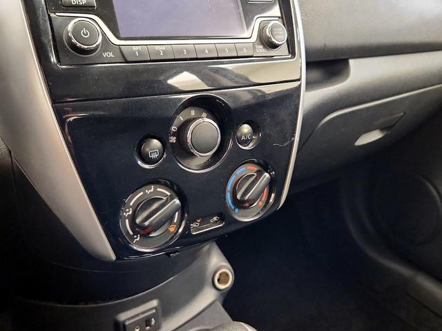 Photo of 2017 White Nissan Versa Note