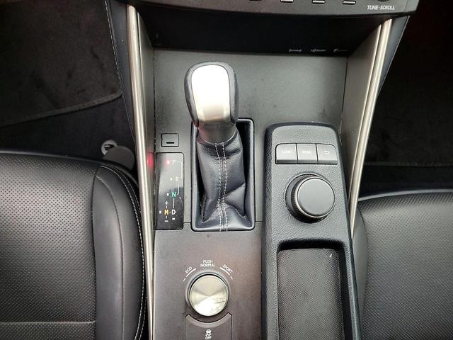 Photo of 2016 Silver Lexus IS 200t