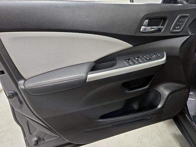Photo of 2016 Gray Honda CR-V