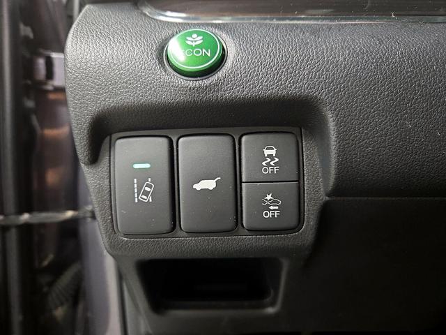 Photo of 2016 Gray Honda CR-V