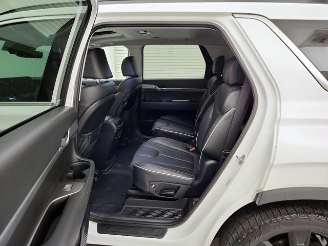 Photo of 2023 White Hyundai PALISADE