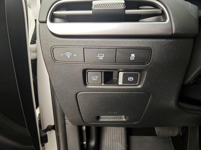 Photo of 2023 White Hyundai PALISADE