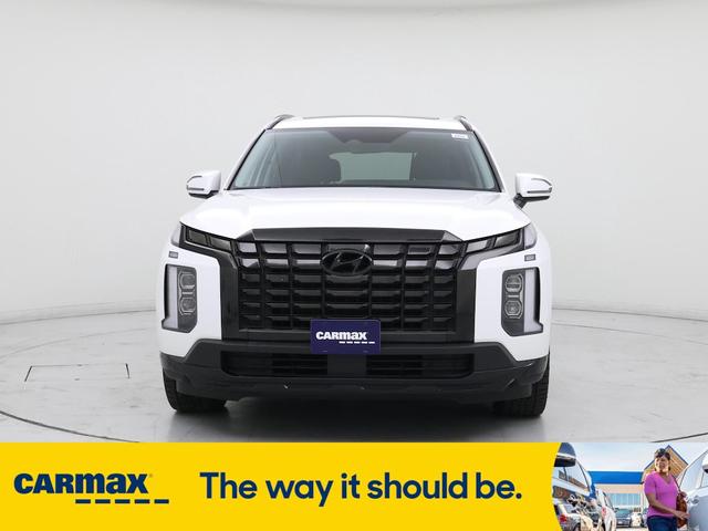 Photo of 2023 White Hyundai PALISADE