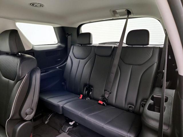Photo of 2023 White Hyundai PALISADE