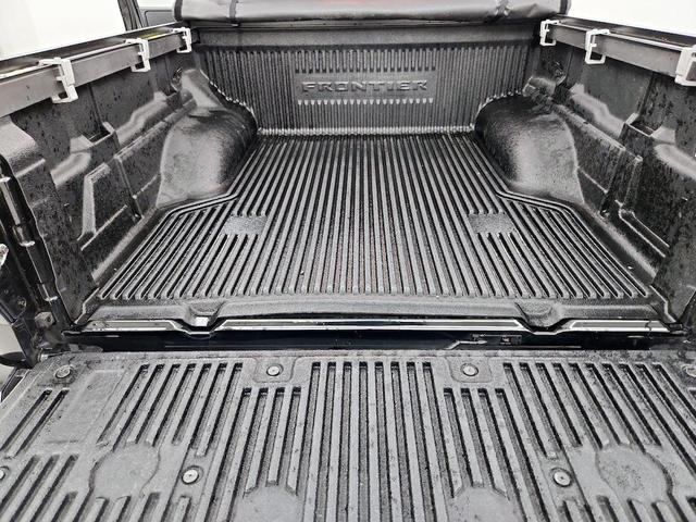 Photo of 2023 Black Nissan Frontier