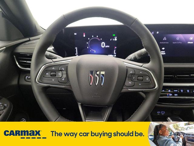 Photo of 2024 White Buick Envista