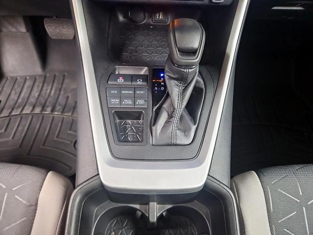 Photo of 2023 Silver Toyota RAV4