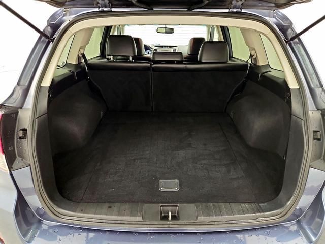 Photo of 2014 Blue Subaru Outback