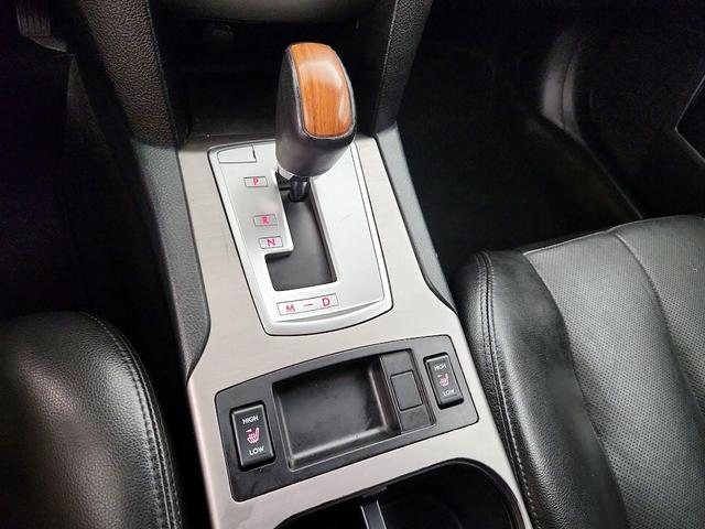 Photo of 2014 Blue Subaru Outback