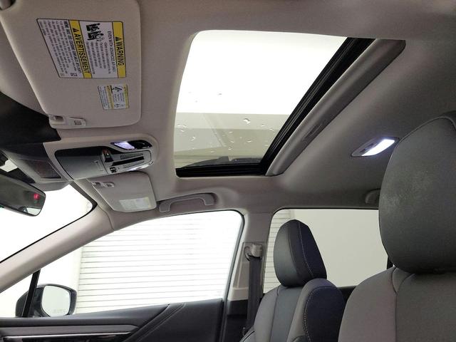 Photo of 2023 White Subaru Outback