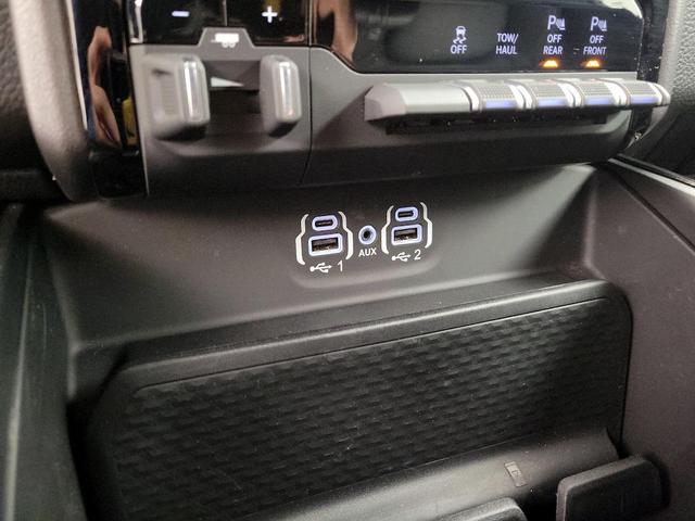 Photo of 2021 Black RAM 1500