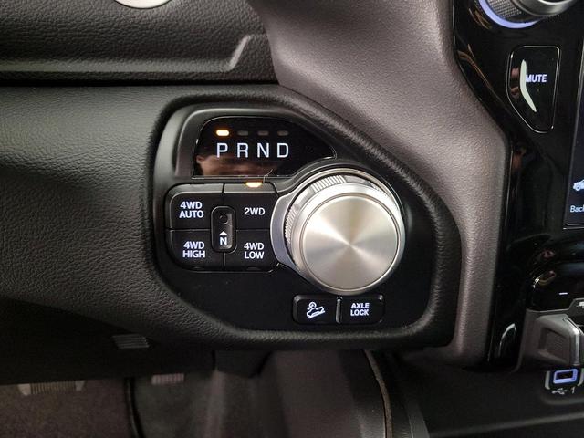 Photo of 2021 Black RAM 1500