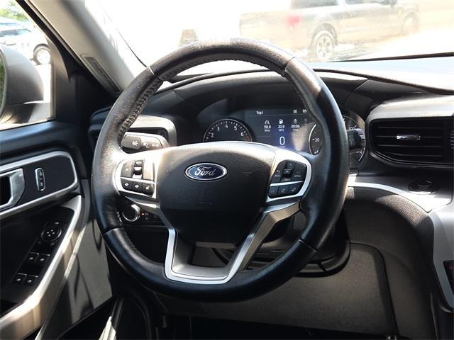 Photo of 2022 Agate Black Metallic Ford Explorer