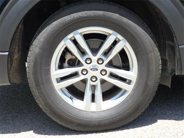 Photo of 2022 Agate Black Metallic Ford Explorer