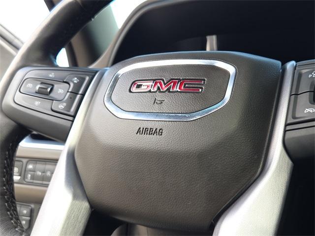 Photo of 2021 Summit White GMC Yukon XL
