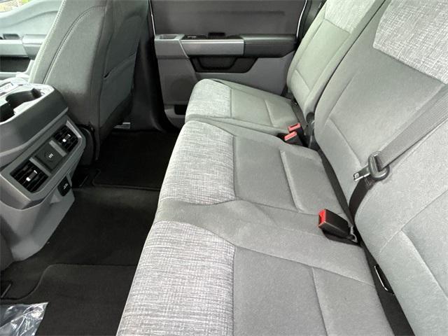 Photo of 2025 Oxford White Ford F-250