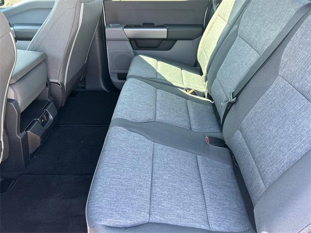 Photo of 2025 Oxford White Ford F-250