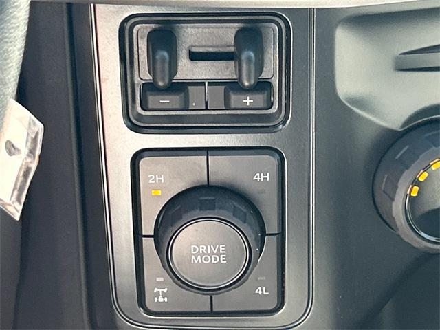 Photo of 2025 Oxford White Ford F-250
