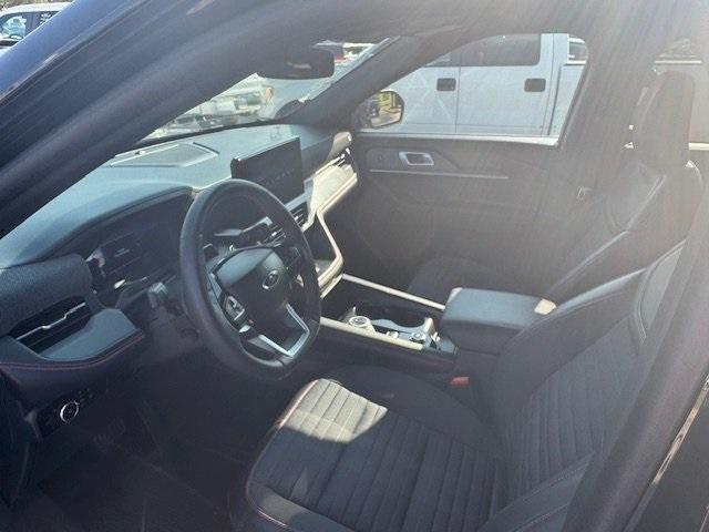 Photo of 2025 Black Metallic Ford Explorer