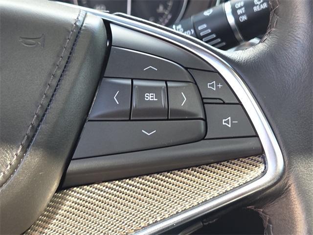 Photo of 2024 Silver Metallic Cadillac XT5