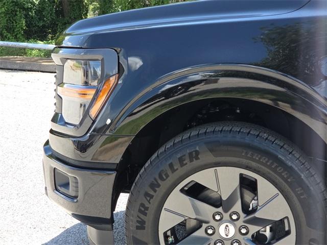 Photo of 2025 Black Ford F-150