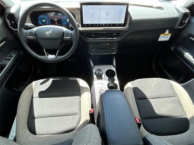Photo of 2025 Oxford White Ford Bronco Sport