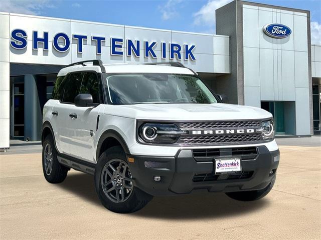 Photo of 2025 Oxford White Ford Bronco Sport